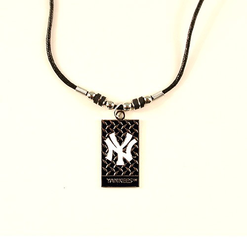 New York Yankees Necklaces - Diamond Plate Style - $3.50 Each - Wholesale New York Yankees Products - Yankees Merchandise