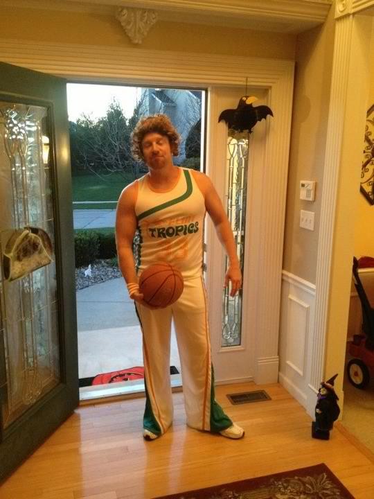 Craig: President Of St Louis Wholesale - MOMENTS BEFORE HIS LA LAKERS TRYOUT ... HE DIDN'T MAKE IT!! He applied to be a bouncer also ... same outcome! - Los Angeles Lakers